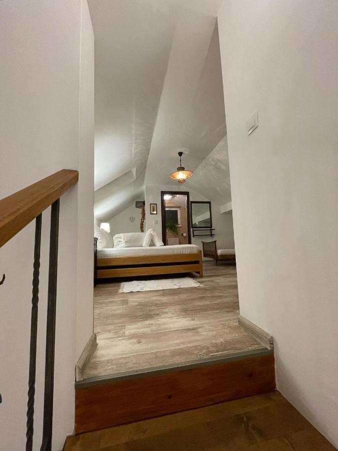 Apartament Yannis Apartment Alba Iulia Ngoại thất bức ảnh