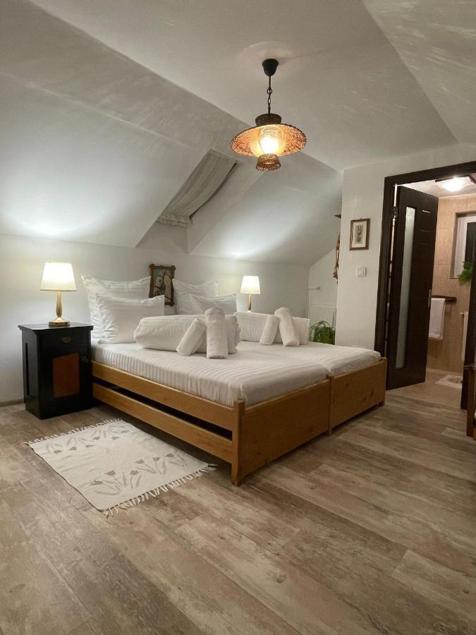 Apartament Yannis Apartment Alba Iulia Ngoại thất bức ảnh